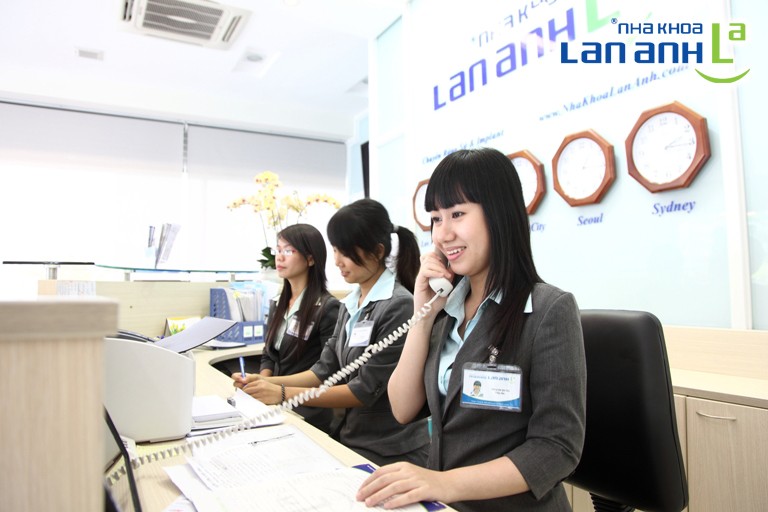 Lời cám ơn của tiếp tân Huệ với Nha khoa Lan Anh