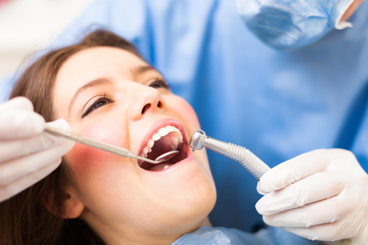 Trám răng ở trẻ em cần lưu ý về những vấn đề gì?