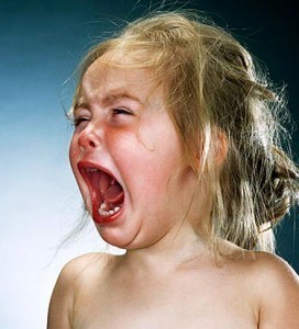 cry - Nha khoa Lan Anh